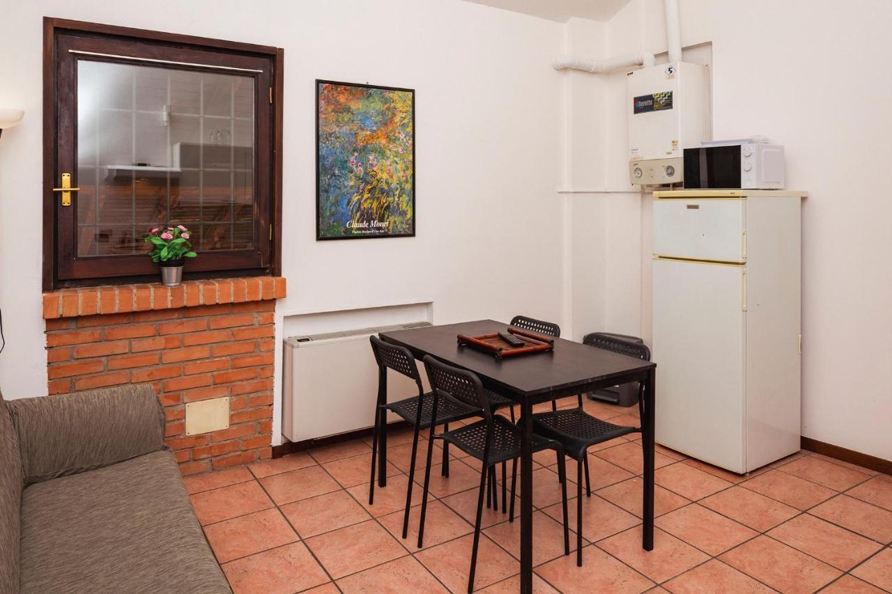 Residence San Raffaele 1 มิลาน ภายนอก รูปภาพ